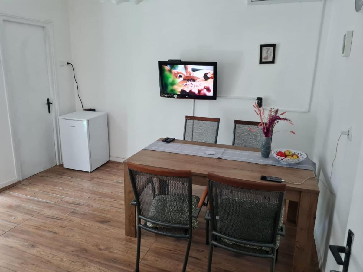 希贝尼克Apartman Antea公寓 外观 照片